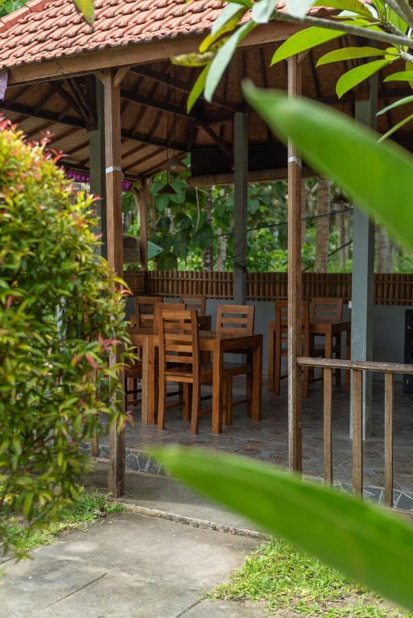 Sindhu Mesari Bungalow Toyapakeh Екстер'єр фото